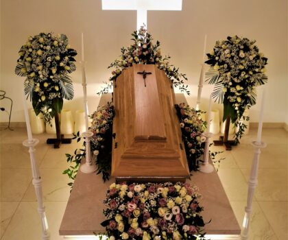 Ringaudų /Tabariškių Kristaus Karaliaus bažnyčios šarvojimo salė 